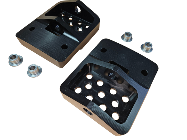 03 007W Hilton Spreaders